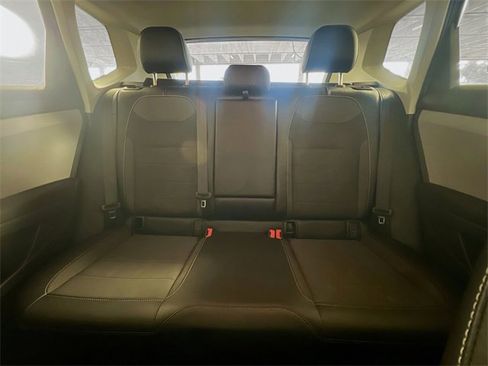 Used 2022 Volkswagen Taos SE image 25