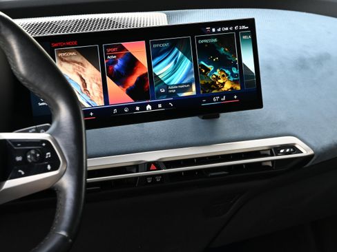 Certified 2024 BMW iX xDrive50 w/ Premium Package image 21