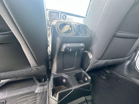 Used 2021 Jeep Gladiator Sport AWD/4WD image 22