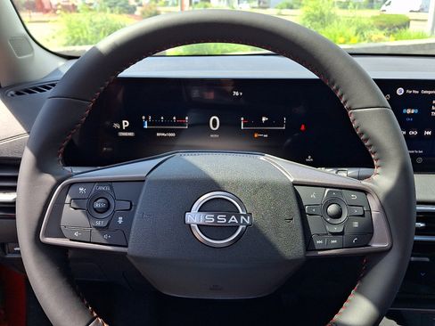 New 2026 Nissan Sentra SR w/ Floor Mat Package FWD image 14