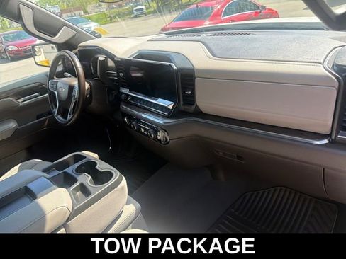 Used 2024 Chevrolet Silverado 1500 LT AWD/4WD image 13