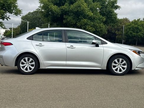 Certified 2024 Toyota Corolla LE FWD image 3