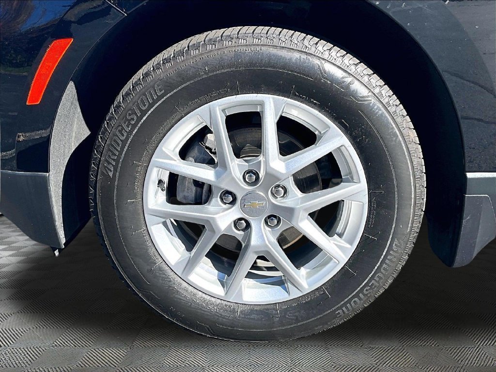 Used 2023 Chevrolet Equinox LT AWD/4WD image 7