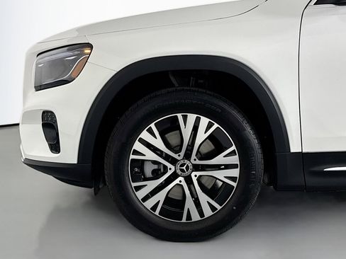 New 2026 Mercedes-Benz GLB 250 image 9