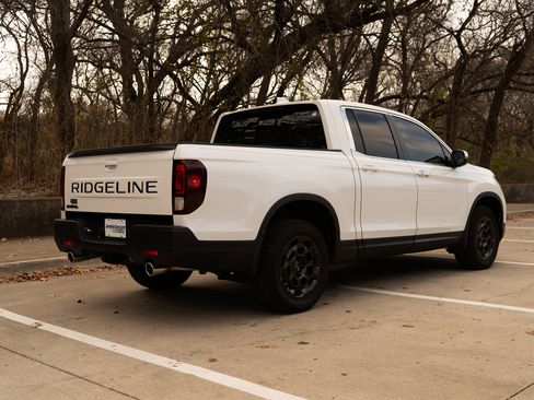 Used 2025 Honda Ridgeline RTL+ image 9