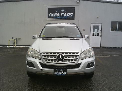 Used 2011 Mercedes-Benz ML 350 4MATIC 4dr ML 350 image 2