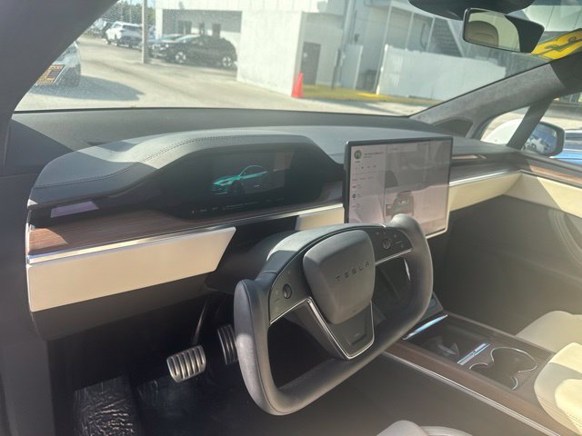 Used 2023 Tesla Model X AWD/4WD image 22