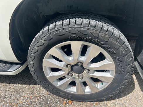 Used 2016 Toyota Sequoia Platinum AWD/4WD image 19
