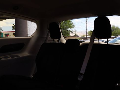 Used 2022 Chrysler Voyager LX FWD image 35