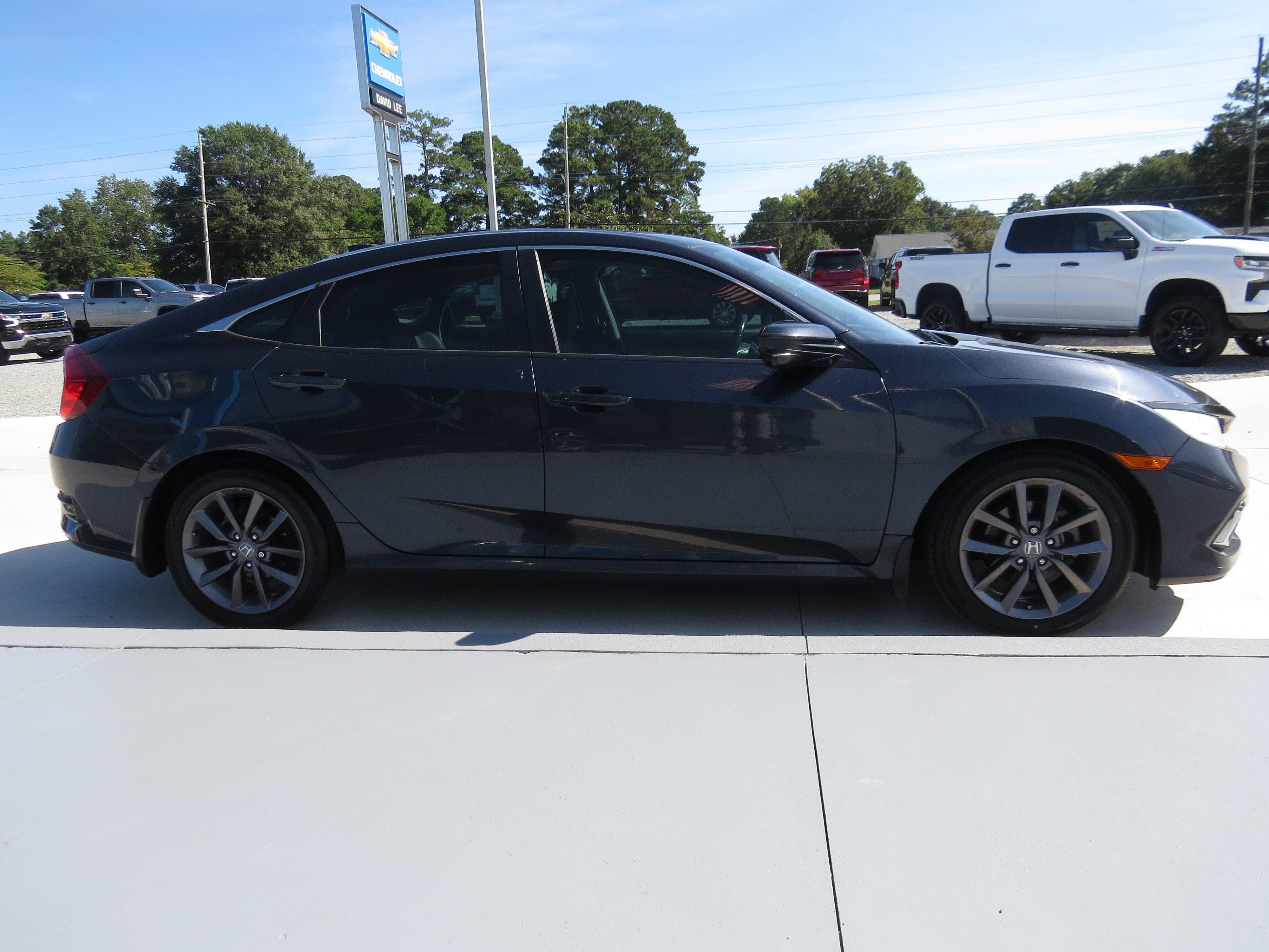 Used 2020 Honda Civic EX-L image 4