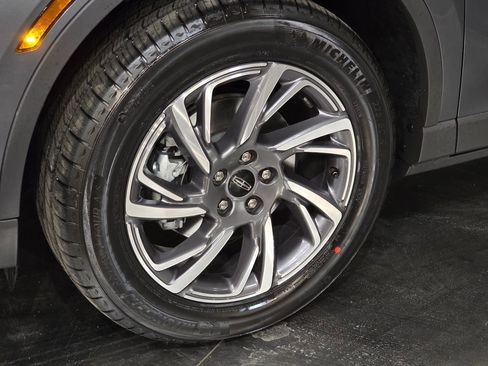 New 2026 Lincoln Corsair Premiere image 12