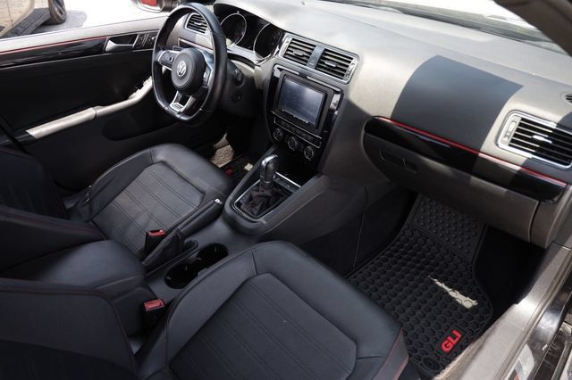 Used 2017 Volkswagen Jetta GLI FWD image 21