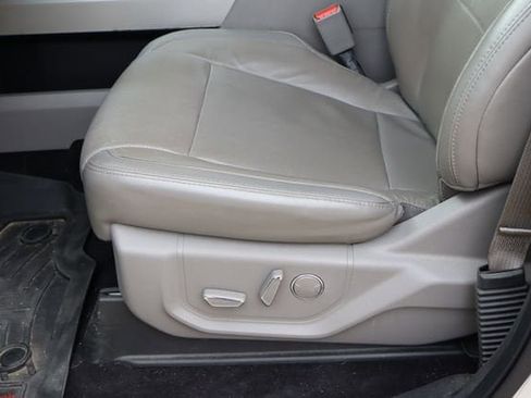 Used 2016 Ford F150 Lariat AWD/4WD image 14