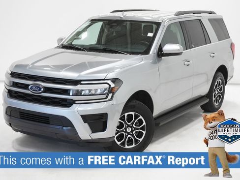 Used 2024 Ford Expedition XLT AWD/4WD image 2