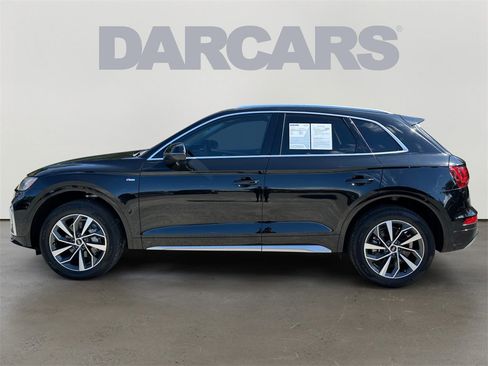 Used 2023 Audi Q5 2.0T Premium w/ Convenience Package image 4