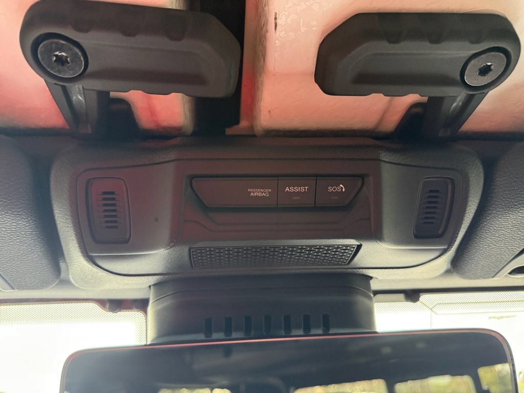 New 2025 Jeep Gladiator Sport AWD/4WD image 24