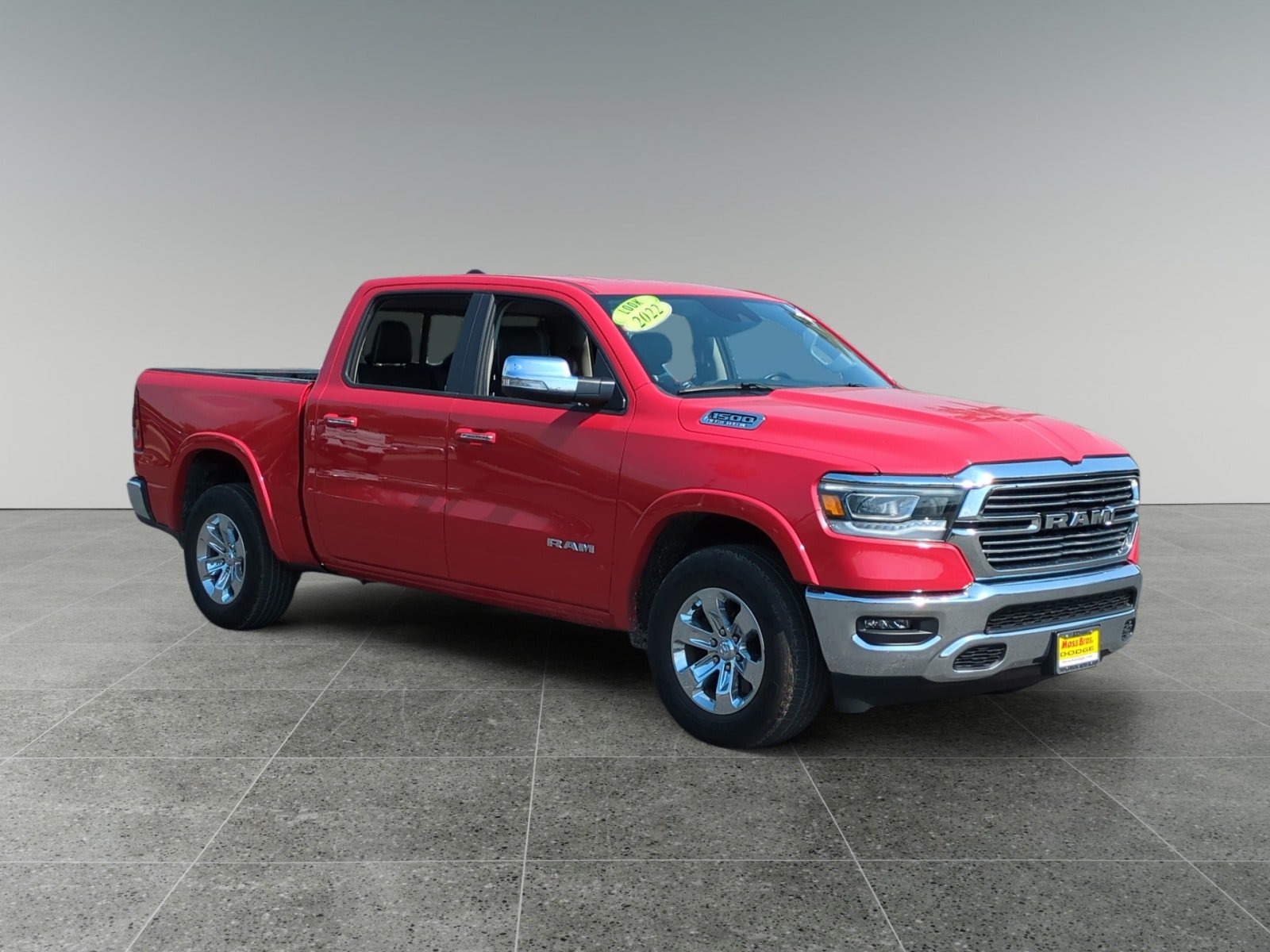 Used 2022 RAM 1500 Laramie AWD/4WD image 7