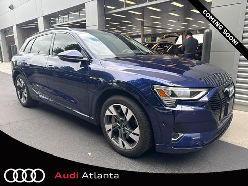 Used 2022 Audi e-tron Premium w/ Convenience Plus Package AWD/4WD image 1