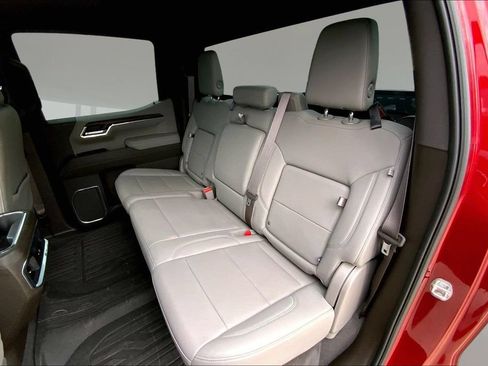 Used 2022 GMC Sierra 1500 SLT AWD/4WD image 26