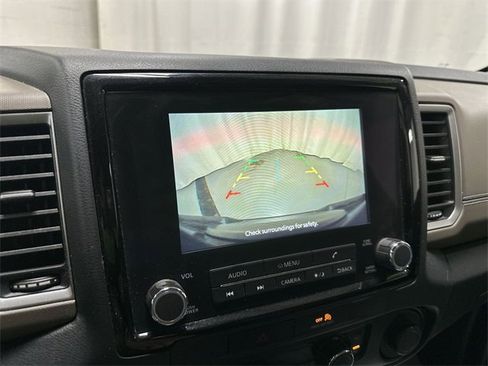 Used 2022 Nissan Frontier SV image 13