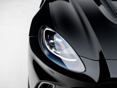 Used 2021 Aston Martin DBX image 11