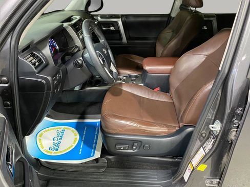 Used 2018 Toyota 4Runner Limited AWD/4WD image 15