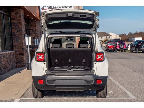 Used 2020 Jeep Renegade Sport image 25