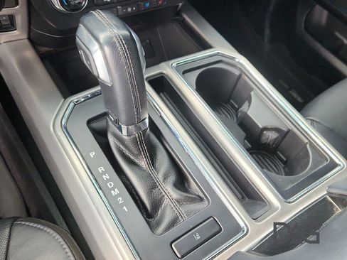 Used 2016 Ford F150 Platinum w/ Equipment Group 701A Luxury image 32