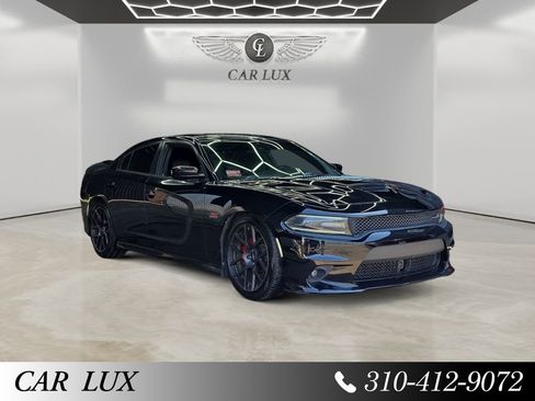 Used 2017 Dodge Charger R/T Scat Pack w/ Technology Group RWD image 7