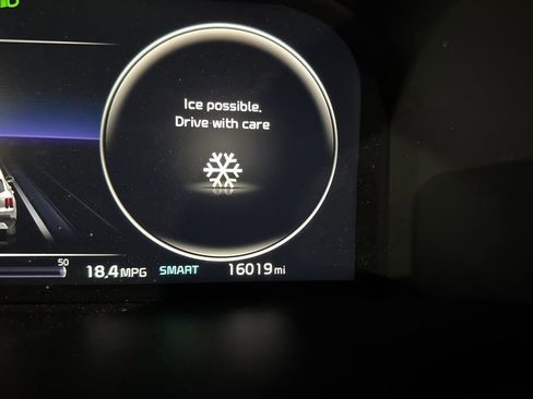 Used 2023 Kia Sorento SX image 6