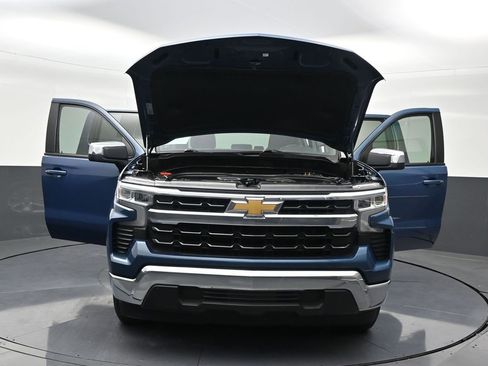 Used 2024 Chevrolet Silverado 1500 LT image 36