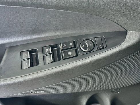 Used 2020 Hyundai Tucson Limited AWD/4WD image 17