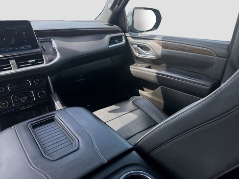 Used 2023 Chevrolet Tahoe Premier RWD image 19