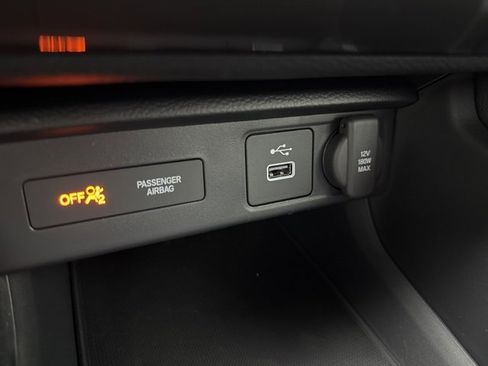 New 2025 Acura Integra image 25