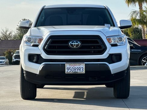 Used 2023 Toyota Tacoma SR image 9