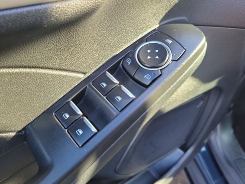 Certified 2022 Ford Escape SE w/ Convenience Package image 17