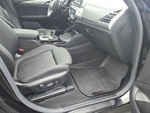 Used 2024 BMW X4 xDrive30i w/ Premium Package image 9