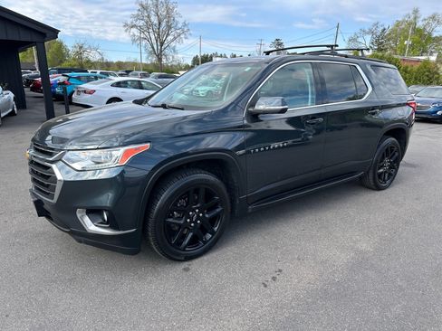 Used 2021 Chevrolet Traverse LT w/ LPO, 'HIT The Road' Package AWD/4WD image 7