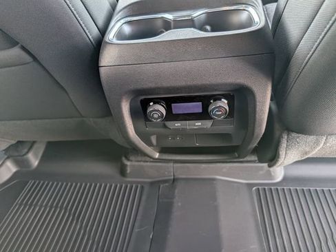 Used 2025 Chevrolet Traverse LT w/ LPO, Floor Liner Package image 29