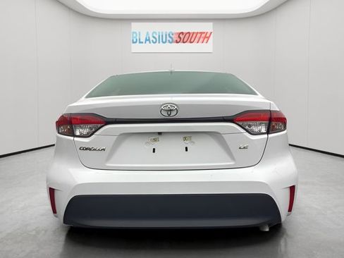 Used 2024 Toyota Corolla LE image 4