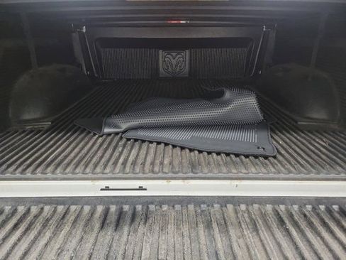 Used 2018 RAM 2500 Laramie w/ Sport Appearance Group AWD/4WD image 10