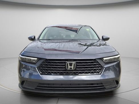 Used 2025 Honda Accord LX image 5