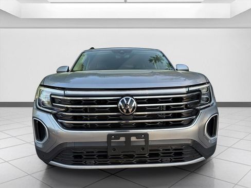 Used 2024 Volkswagen Atlas SE AWD/4WD image 8