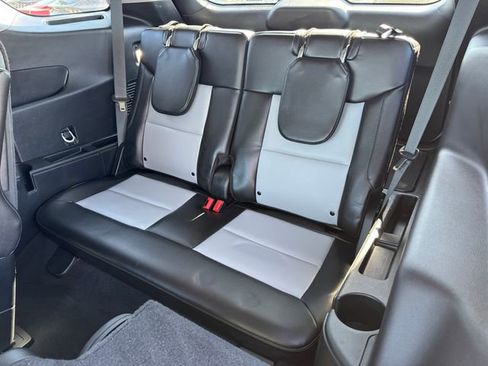 Used 2023 Ford Explorer XLT w/ Equipment Group 202A image 18