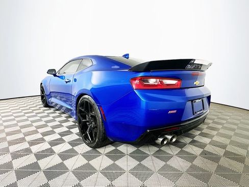 Used 2018 Chevrolet Camaro SS RWD image 10