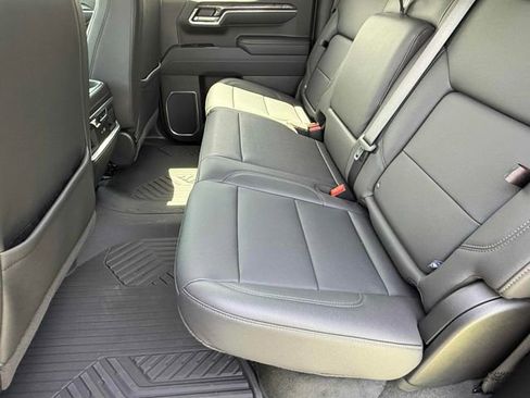 Used 2025 Chevrolet Silverado 1500 LTZ w/ LTZ Premium Package image 18