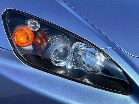 Used 2004 Honda S2000 image 21