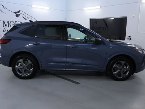 Used 2023 Ford Escape ST-Line w/ Tech Pack #1 image 8