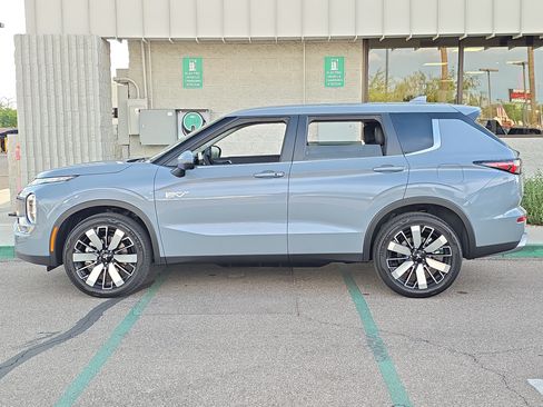 New 2026 Mitsubishi Outlander SE AWD/4WD image 5