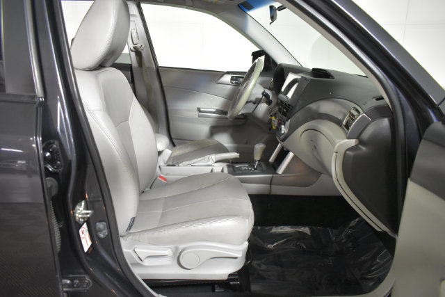 Used 2013 Subaru Forester 2.5XT Touring AWD/4WD image 31